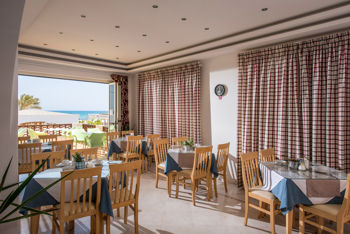 Smaragdine Beach Hotel Frühstücksraum
